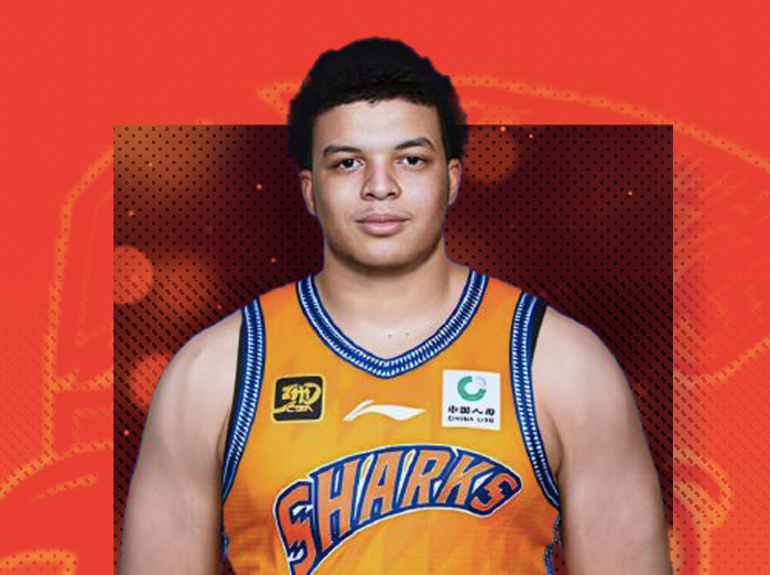 上海男篮豪取15连胜 洛夫顿低迷仅得1篮板