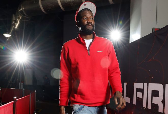 艾顿角色蜕变助力湖人豪取六连胜