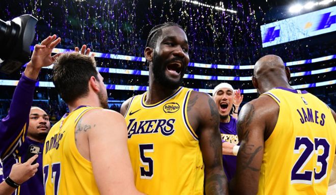 艾顿角色蜕变助力湖人豪取六连胜