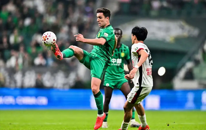 北京国安主场1-2不敌成都蓉城 积分尴尬陷保级泥