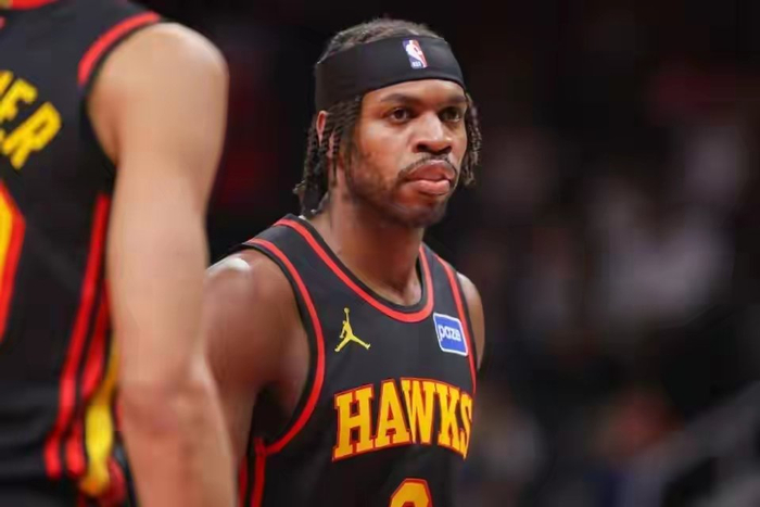 艾顿希尔德降薪后陷入职业困境